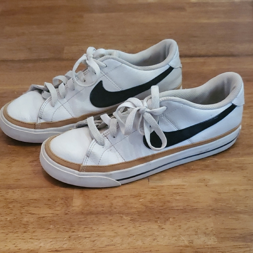 Nike White and Tan Sneakers with Black Swoosh